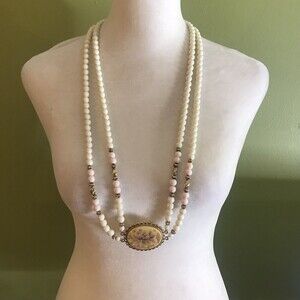 Vintage Womens Necklace Cream Pink Beaded Goldtone Costume Jewelry